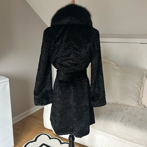 alice + olivia textured fur coat - Picture 3 of 7